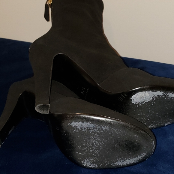 Chanel boots. They run small. I would say this is a better fit for size 6. - Picture 7 of 8